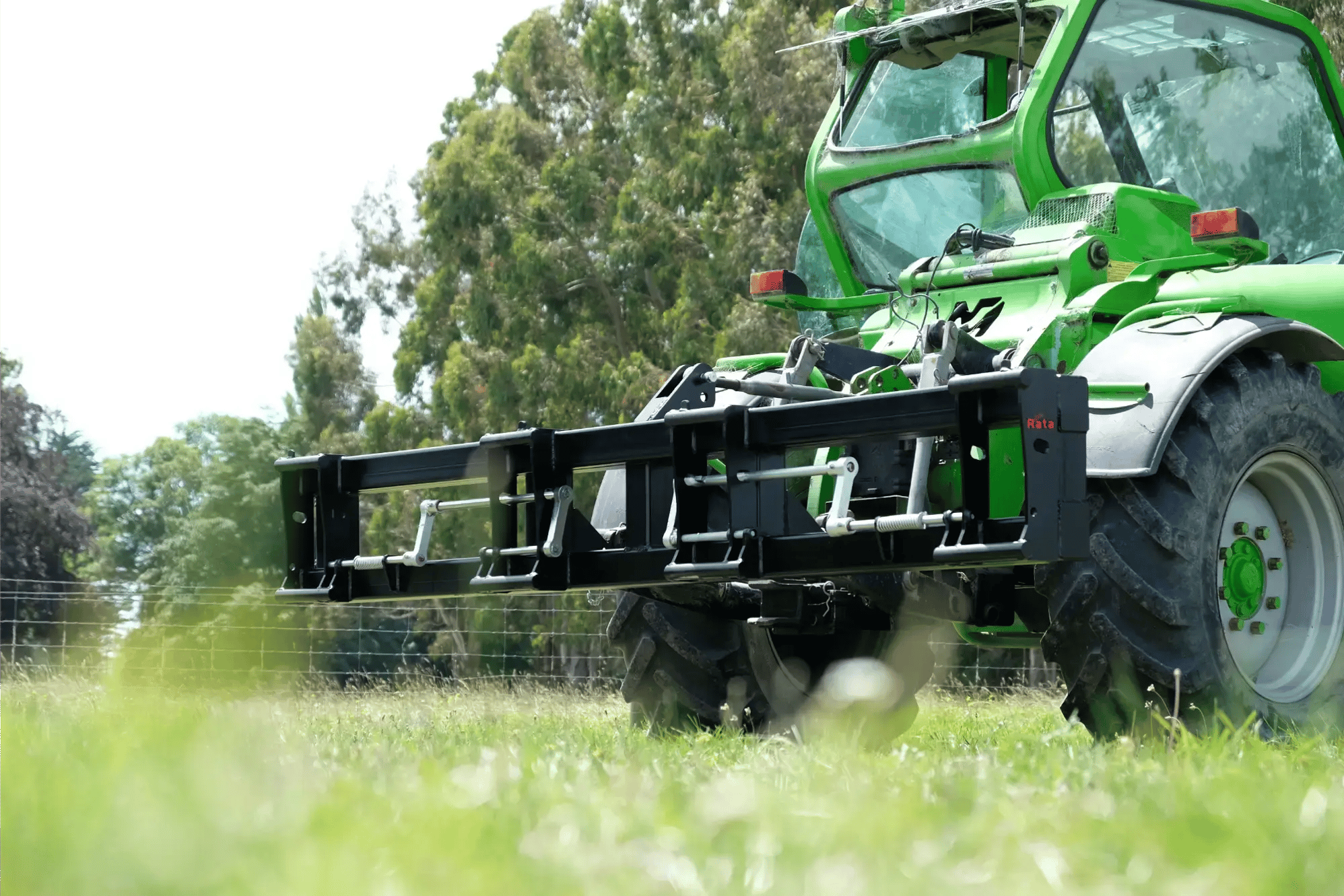 5.8.2025 Rata Double Tool Carrier 2000 pix (1)
