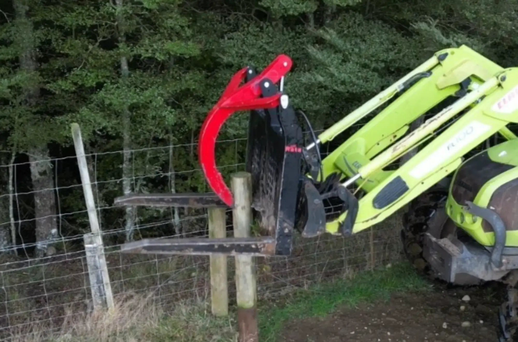 Rata Post and Log Forks 5 (1)