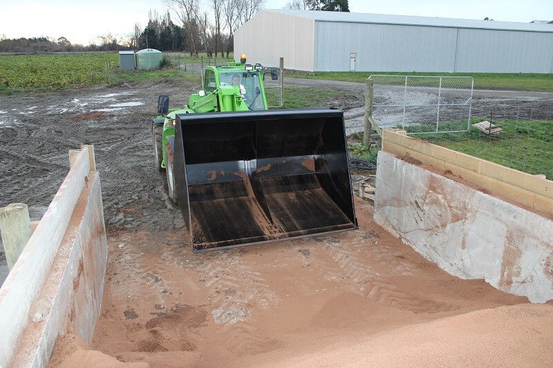 Rata Industries Bulk Bucket on Merlo Telehandler