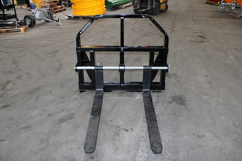 Combo fork in Pallet handling configuration