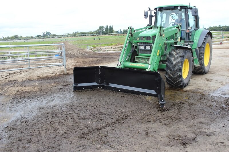 Rata Muck Scraper about to clear a dairy pad