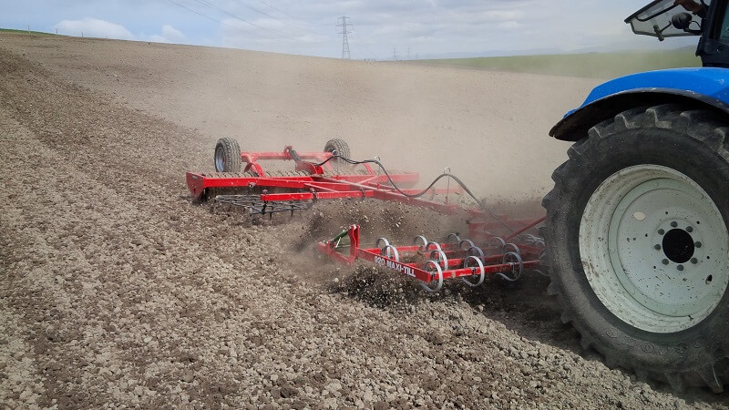 Rata Willet Breaker Ring Roller in action with Rata 920 Maxitill