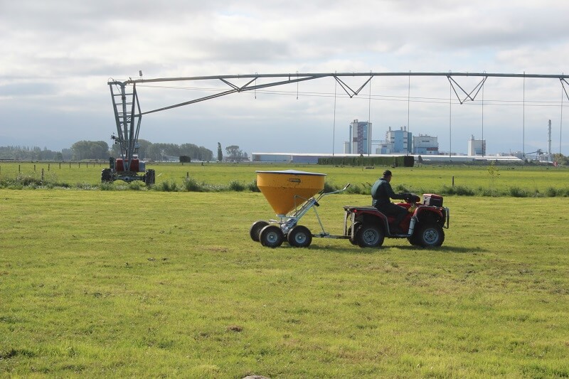 Vogal half tonne spreader in front of irragator