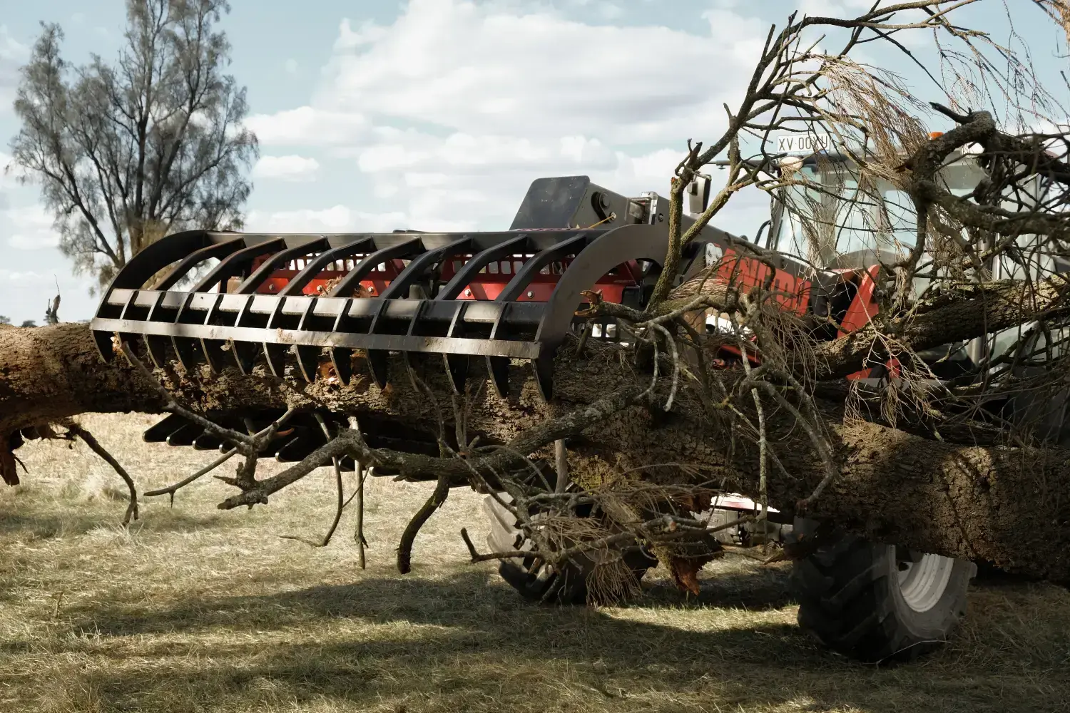 Rata Power Claw on Manitou 1500pix (1)