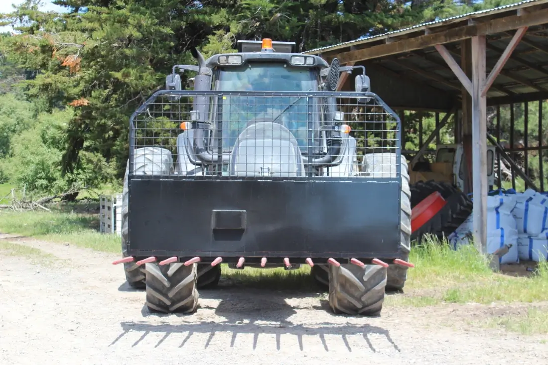 IMG_9689 Push Off Buck Rake on Valtra