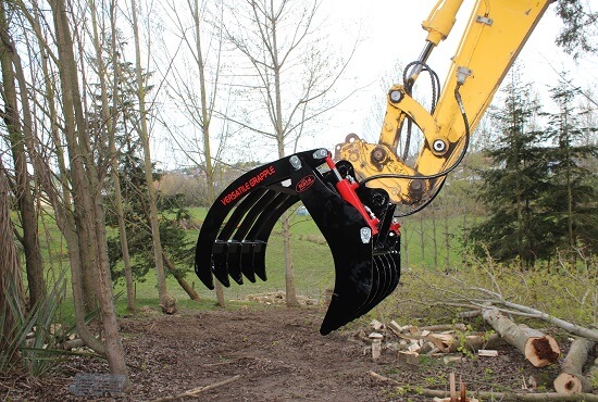 Excavator model Versatile Grapple