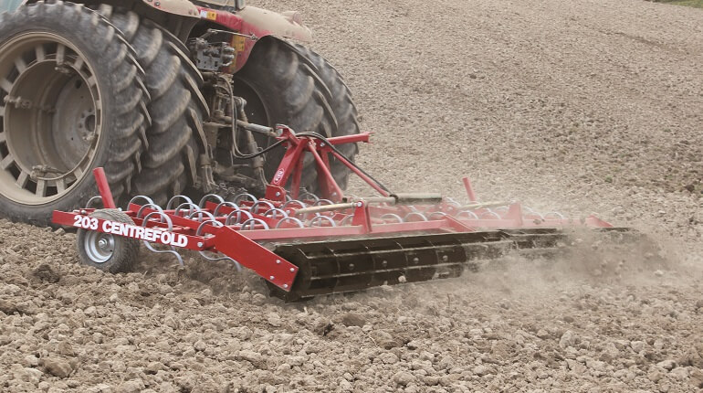 Rata 203 Centrefold Cultivator on Massey Ferguson